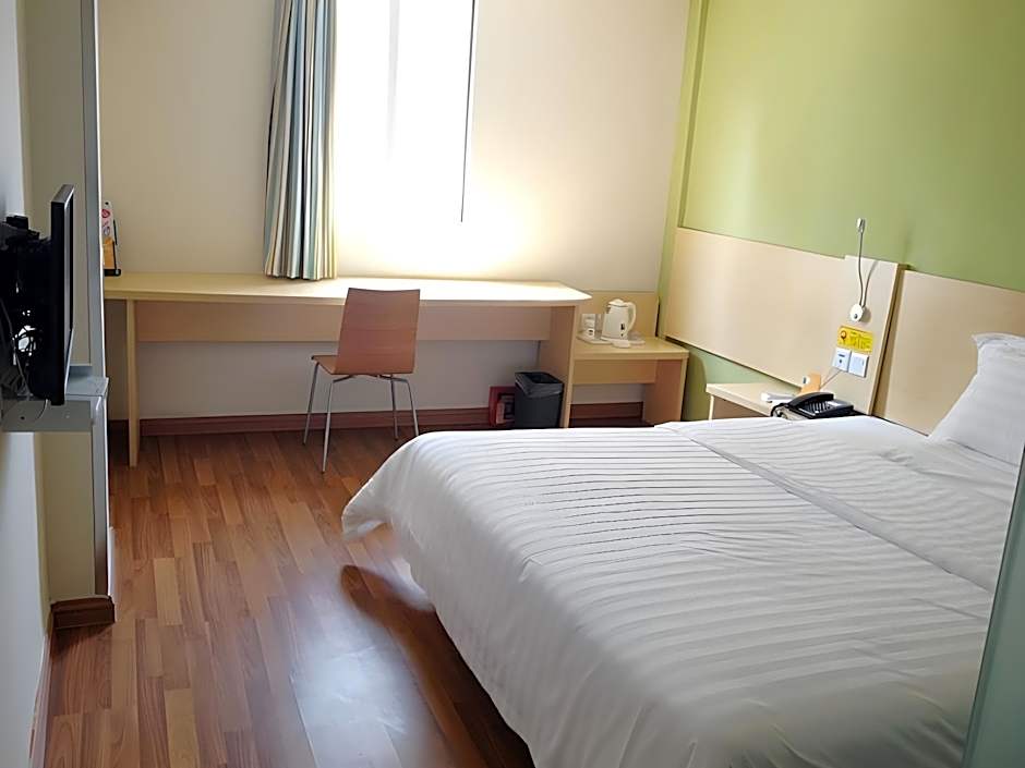 GreenTree Inn ZHejiang JInhua Yiwu International Commercial City Changchun Accesory Street Shell Hot