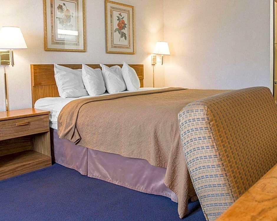 Quality Inn Hudsonville South