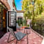 Anzures Black House