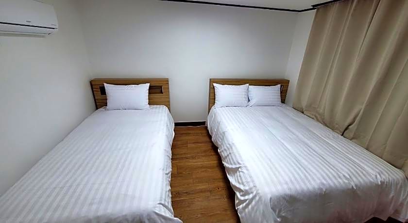 The Oakra Hotel