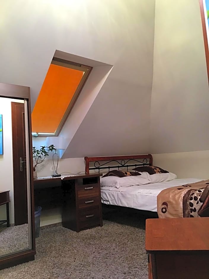 Dworek w Dawnej Szkole