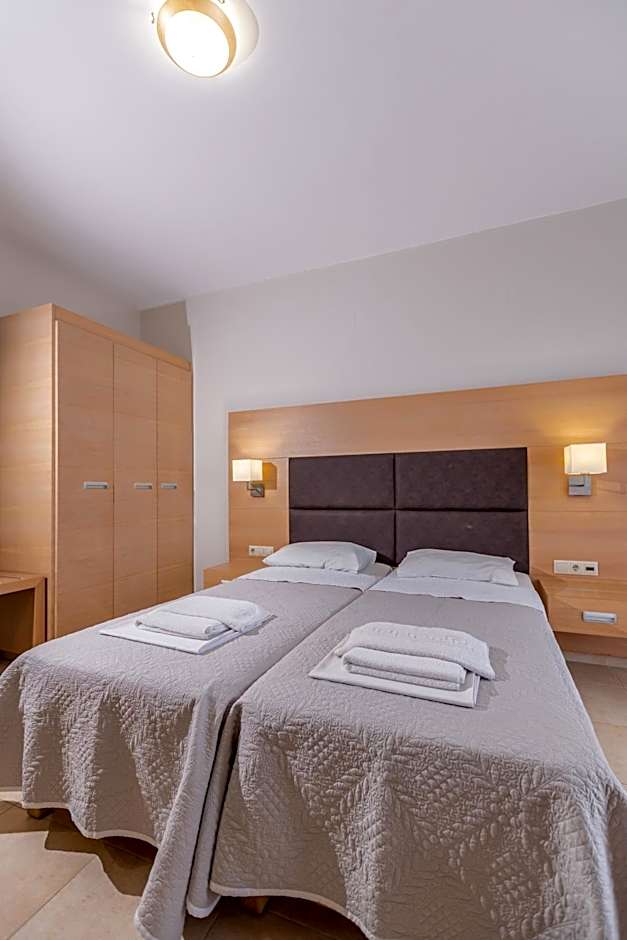 Pleasure Beach Hotel