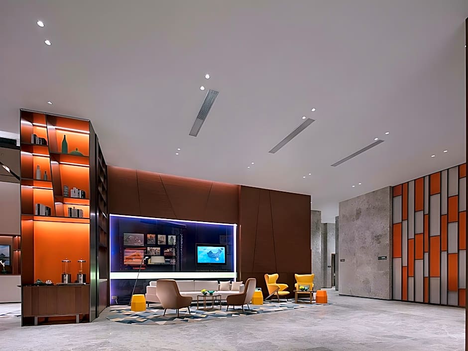 Hampton by Hilton Qionghai Railway Station