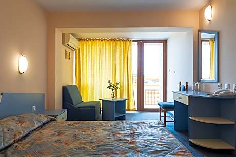 Double room with park view