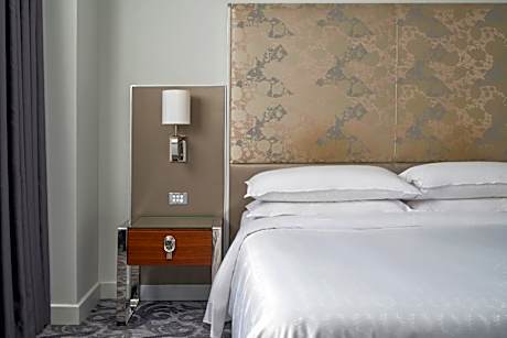 Traditional King Room