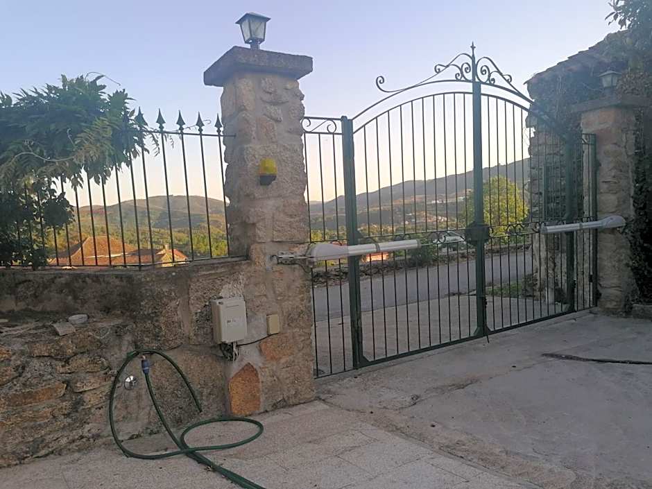 ROSAS DA GRANJA - CASA DE CAMPO