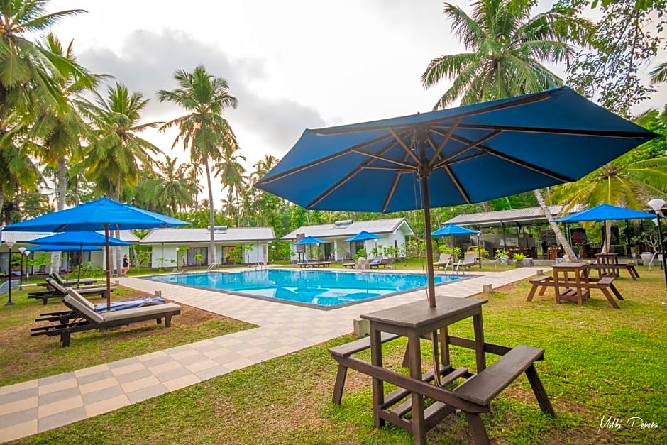 Oreeka Hotels (Katunayake Airport Hotel)