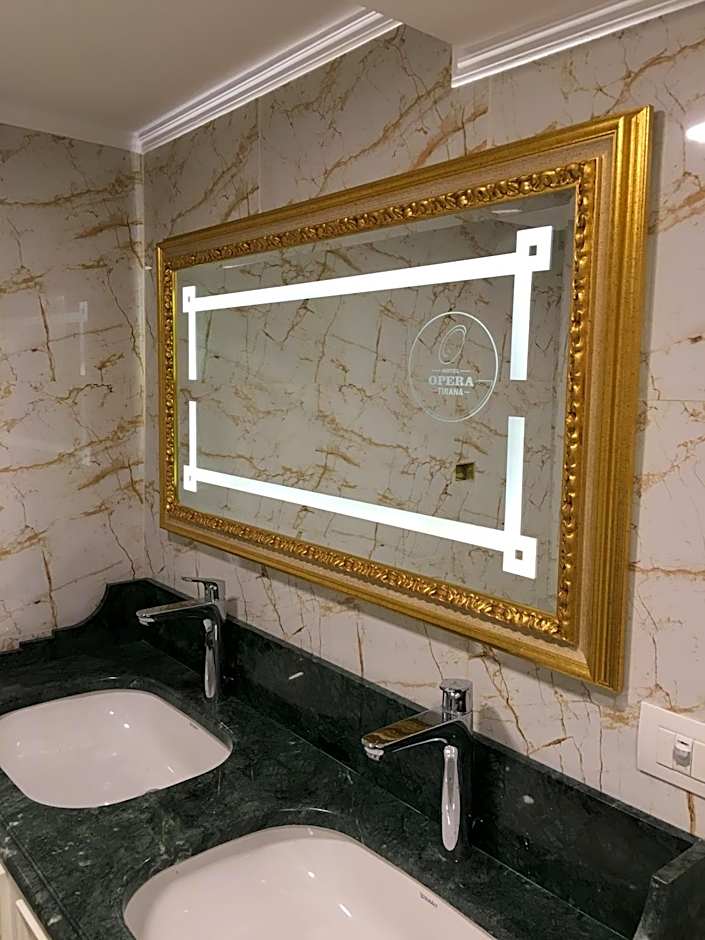 Hotel Opera