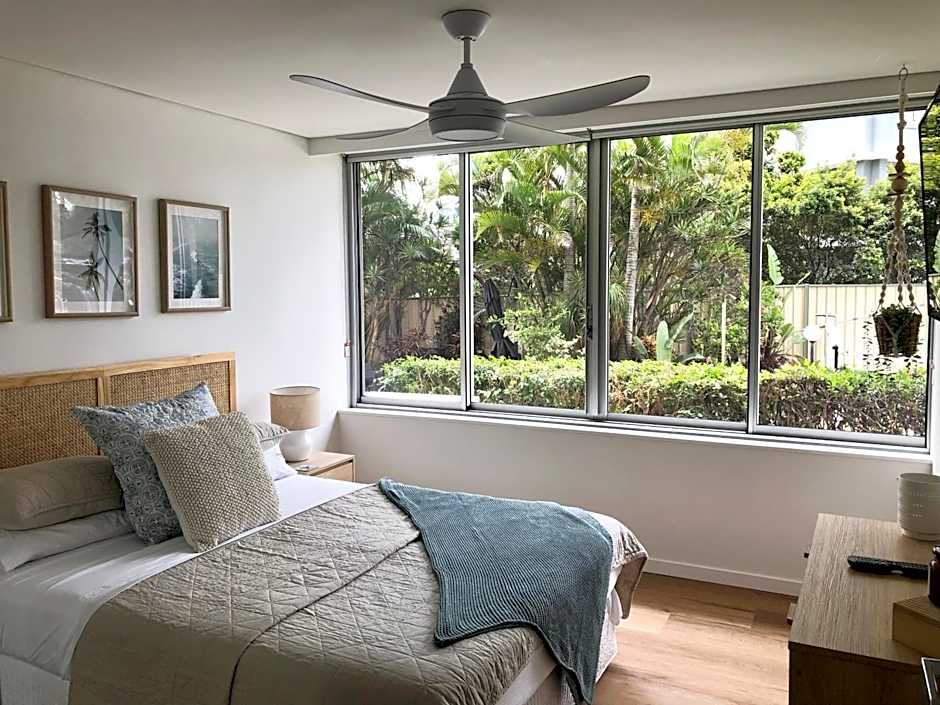 Oceania on Burleigh Beach