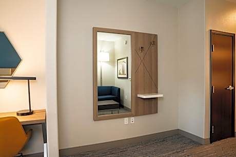 Queen Suite with Sofa Bed - Pet-Friendly