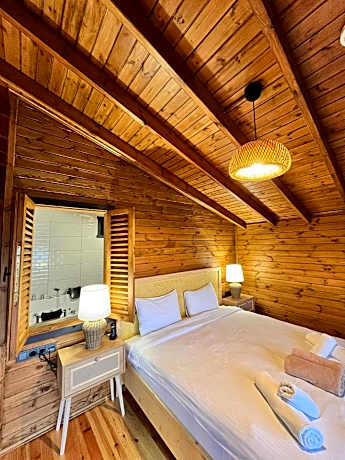 Suite with Lake View