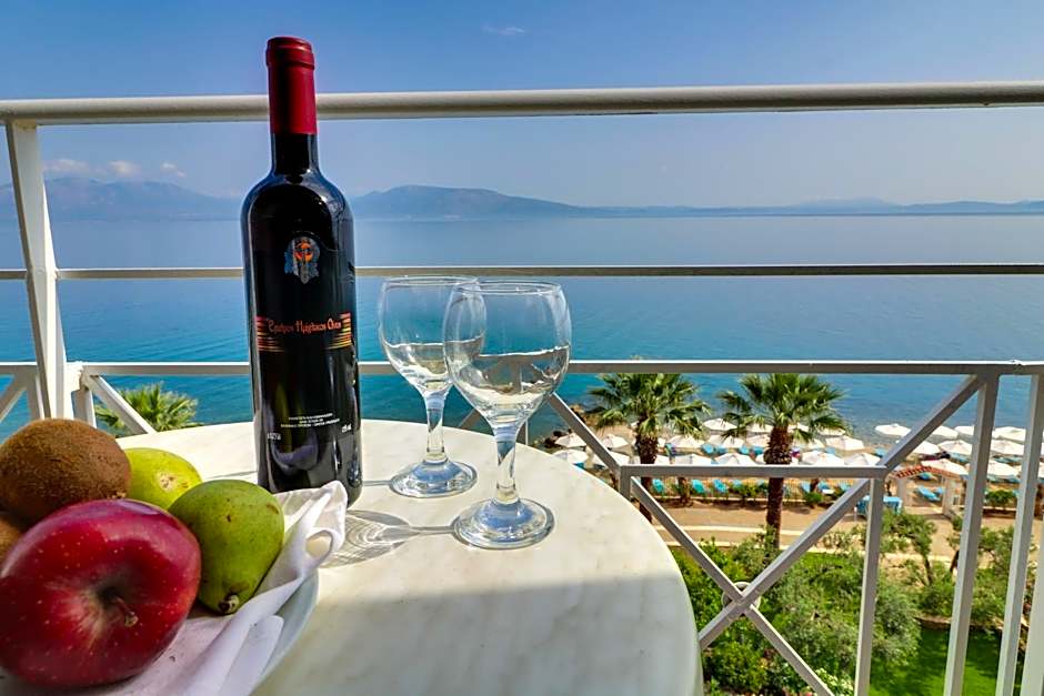 Calamos Beach Family Club