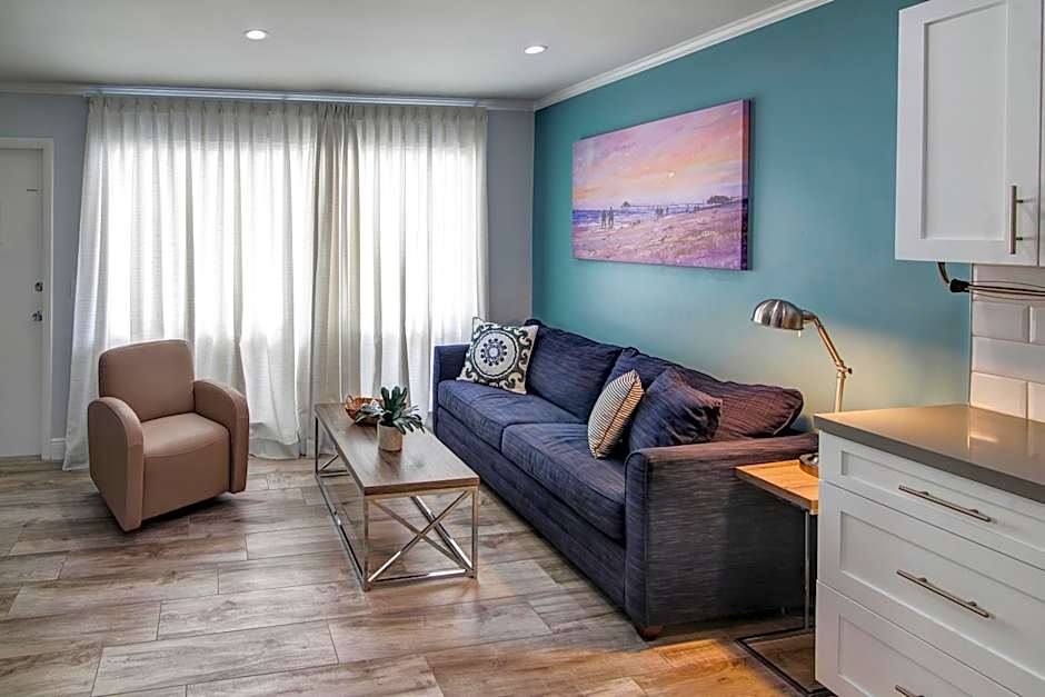 May-Dee Suites in Florida