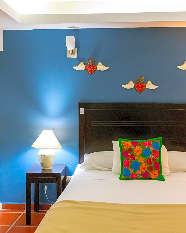La Iguana Vallarta LGBT Experience - Romantic Zone