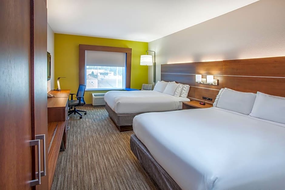 Holiday Inn Express Hotel and Suites Texarkana