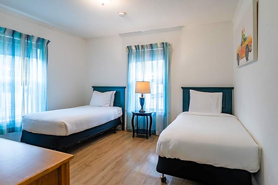 Inn at Haystack Rock