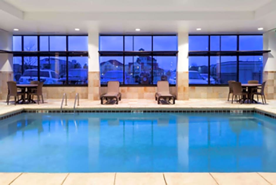 Baymont by Wyndham Denver International Airport