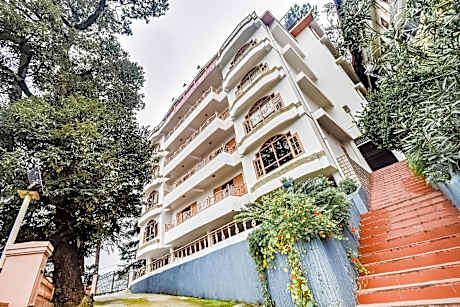 OYO 48870 Hotel Kalra Regancy