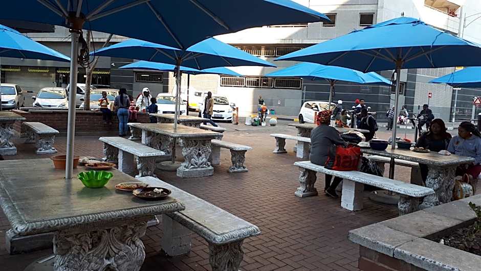 4 on Pritchard Luxury Suites