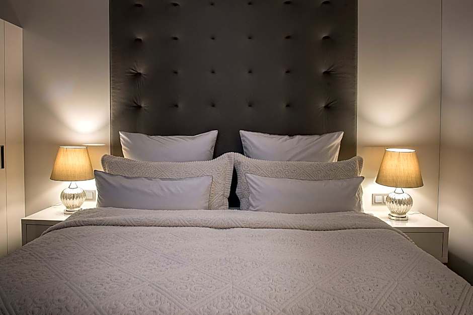 Villa Plaza Boutique Hotel & Spa