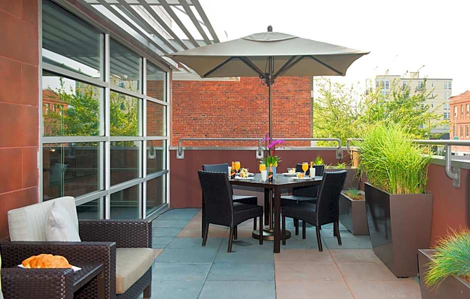 Courtyard by Marriott Seattle Everett Downtown