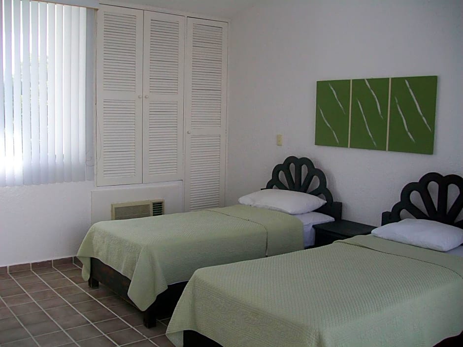 Las Gaviotas Hotel & Suites