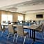 Holiday Inn Express and Suites Lockport