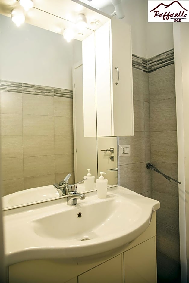 B & B Raffaello
