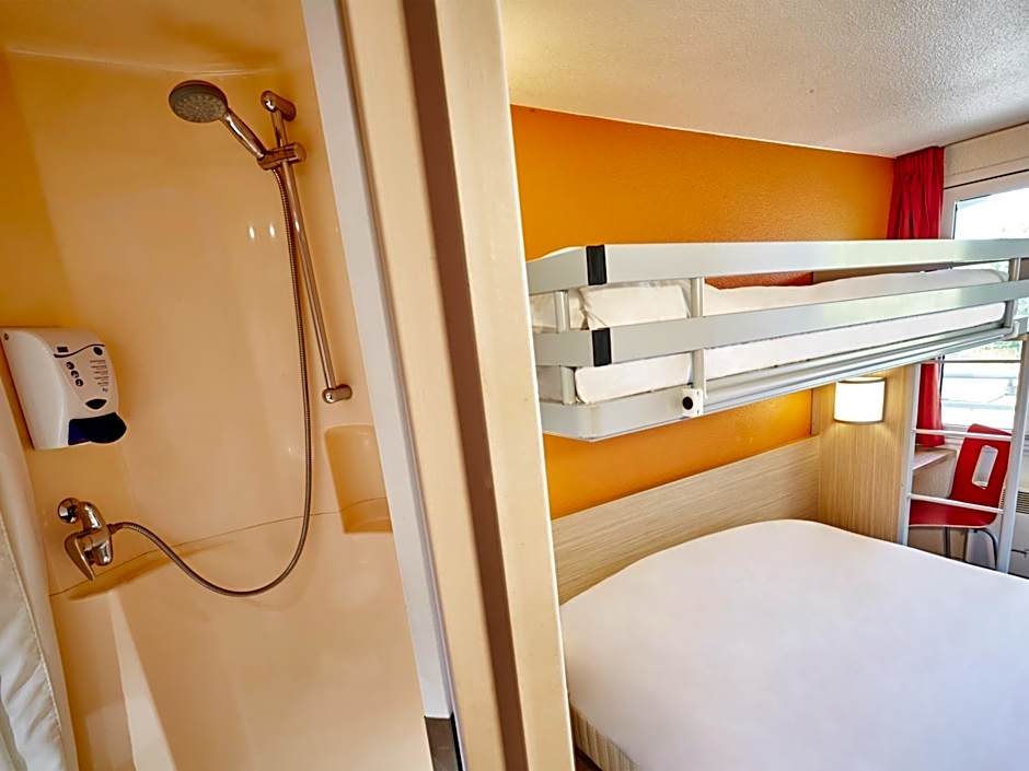 Premiere Classe Melun Senart - Vert Saint Denis