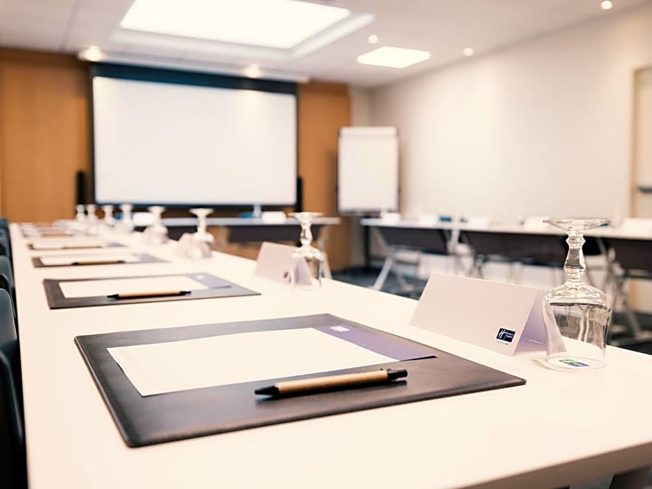 Holiday Inn Express Lille Centre by IHG