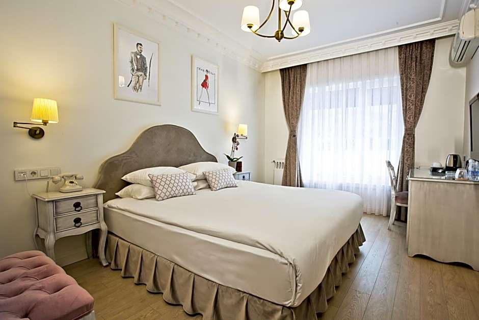 Villa Blanche Hotel SPA & Garden Pool