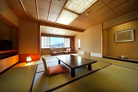 Japanese-Style Deluxe Room