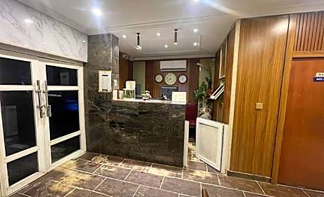 Baylis Suites