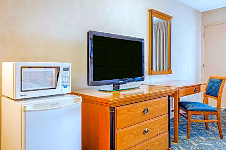 Double Room with Two Double Beds - Non-Smoking