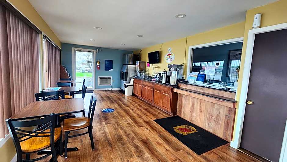 Super 8 by Wyndham Centerville-Richmond