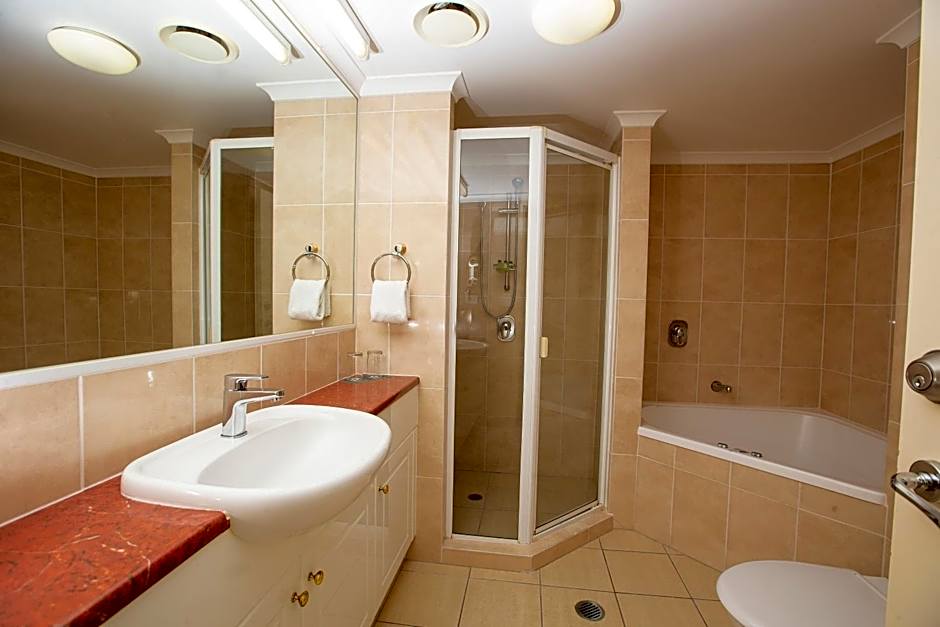 Springwood Tower Apartment Hotel