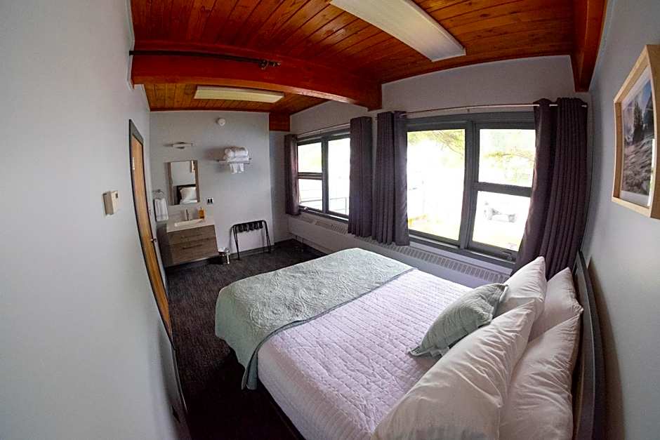 Seward Adventure Lodge