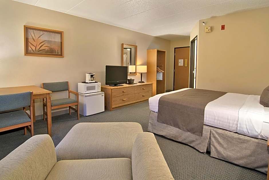 Boarders Inn & Suites by Cobblestone Hotels - Faribault