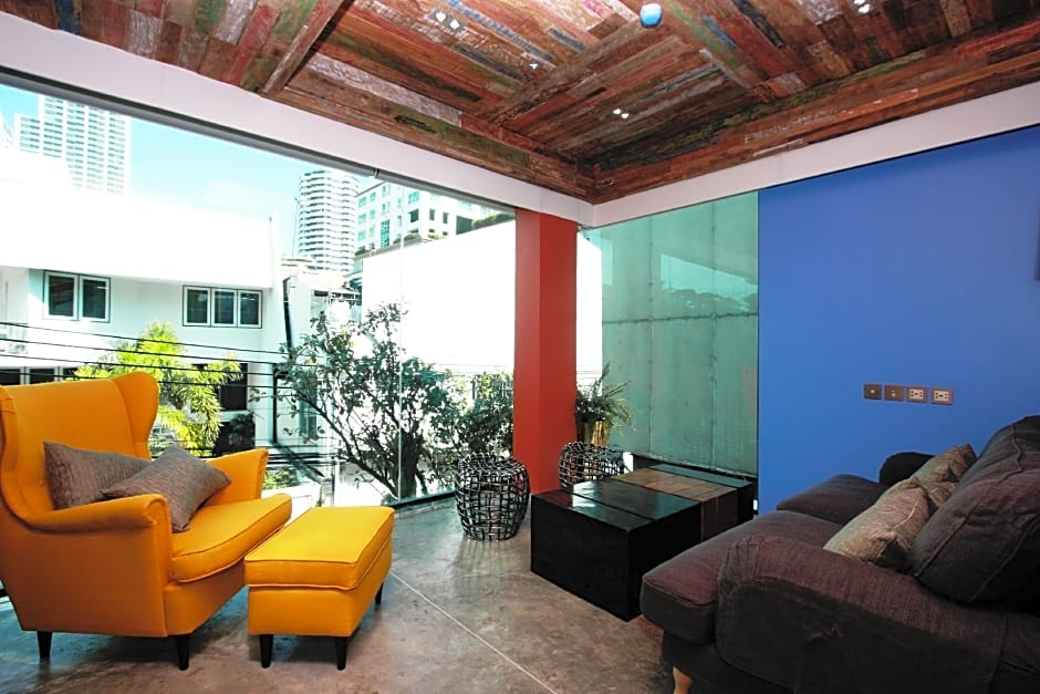 Aspira D Andora Sukhumvit 16