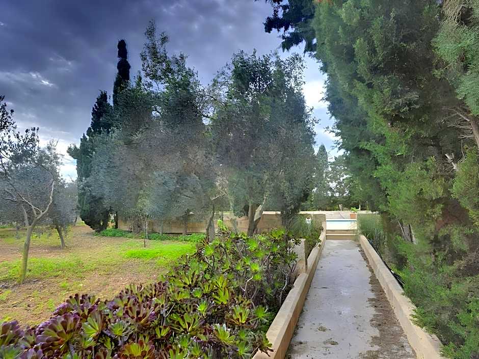 Ta' Bertu Host Family Bed & Breakfast