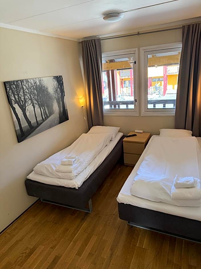 Sandmoen Bed & Breakfast, Free Parking