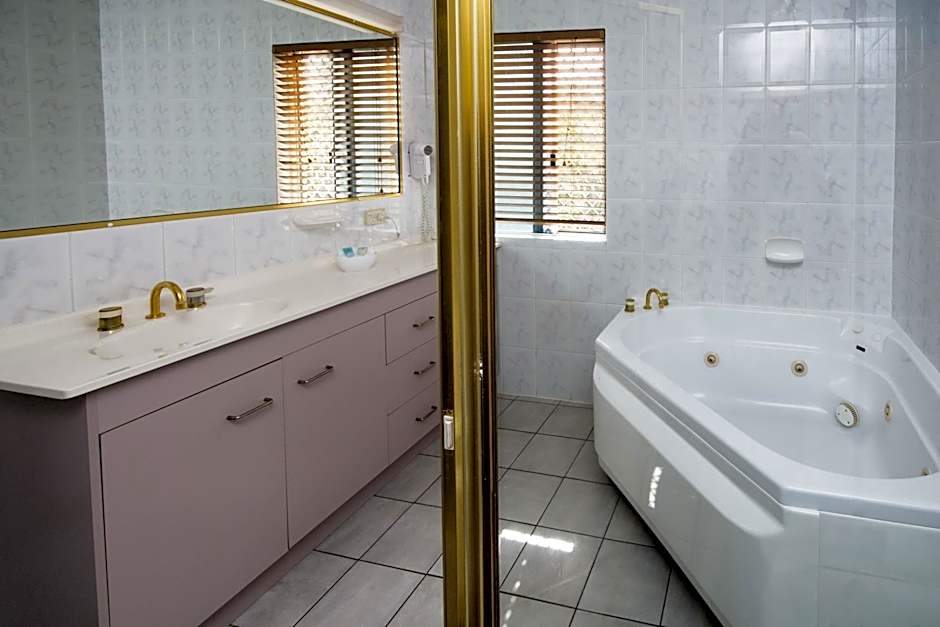 The Beach Motel Hervey Bay