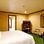 OYO Pinewood Inn & Suites Silsbee