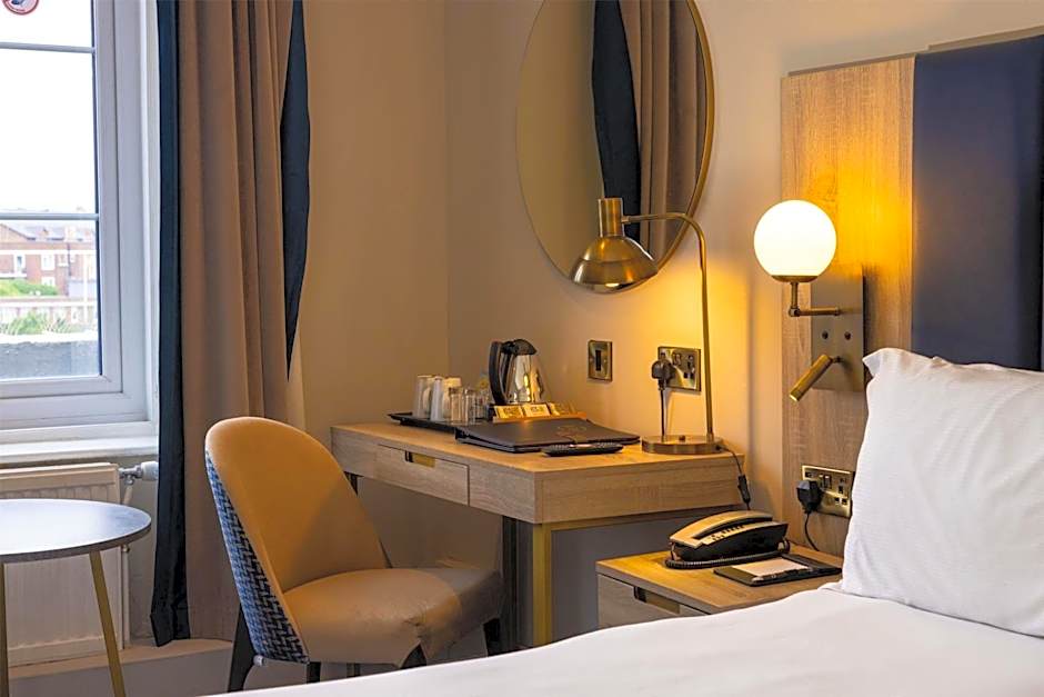 Dover Marina Hotel & Spa, Tapestry Collection by Hilton