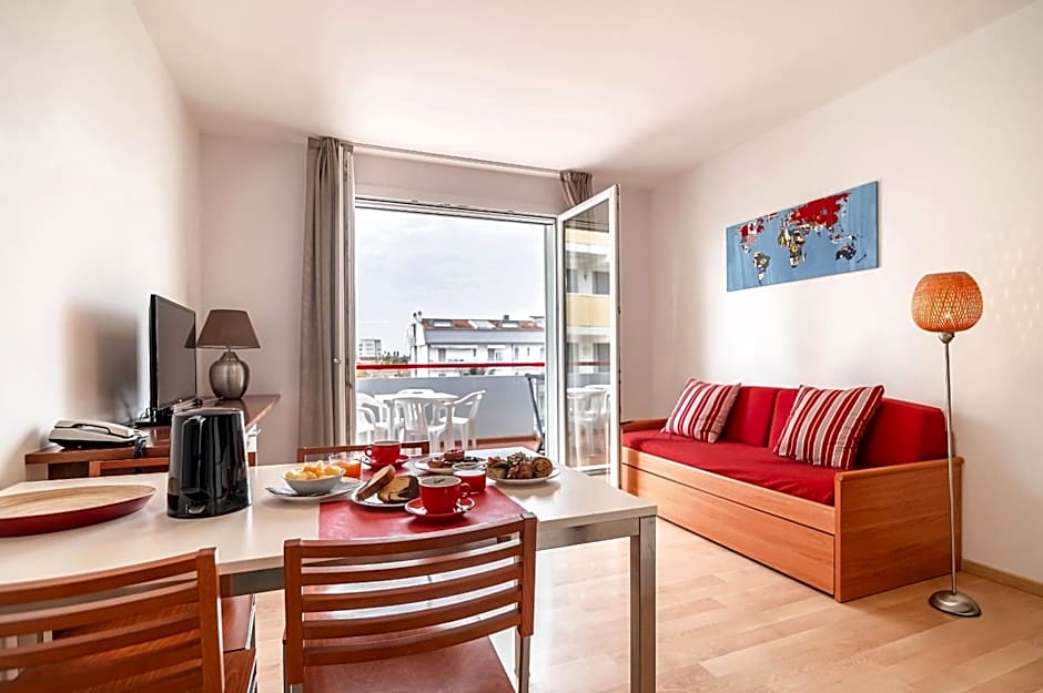 Domino Suite