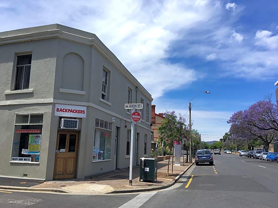 Shingo's Backpackers