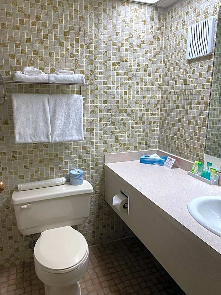 Travelodge by Wyndham Grande Prairie