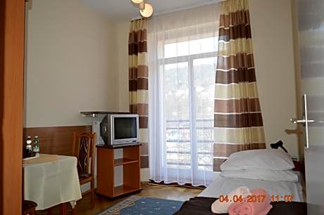 Economy Single Room