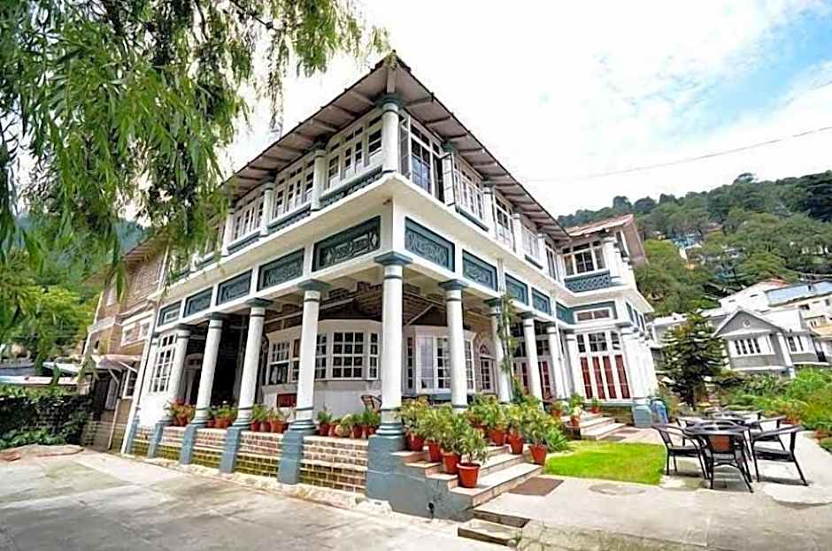 The Palace Belvedere Hotel