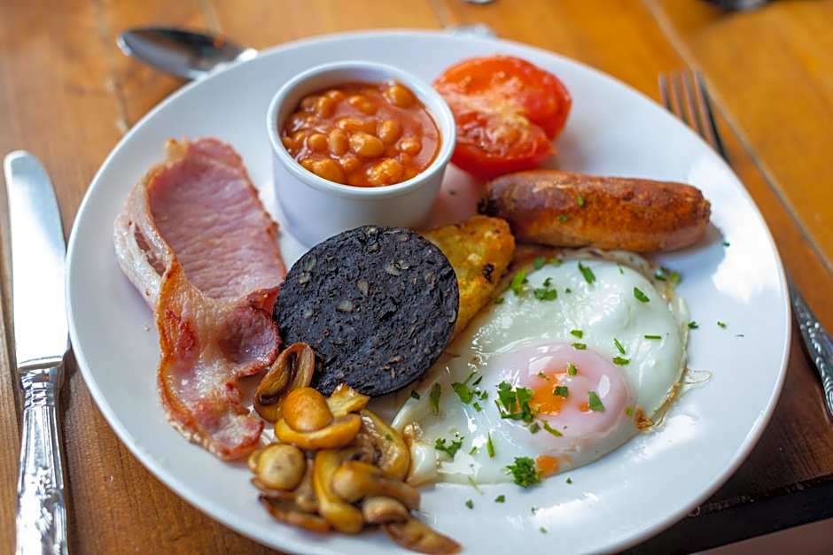 Holly Lodge Guest House with FREE off site health club